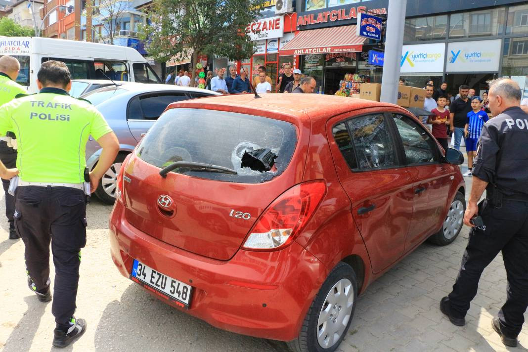 Park yeri kavgası hastanede sonlandı. Sopalar havada uçuştu - Resim: 3
